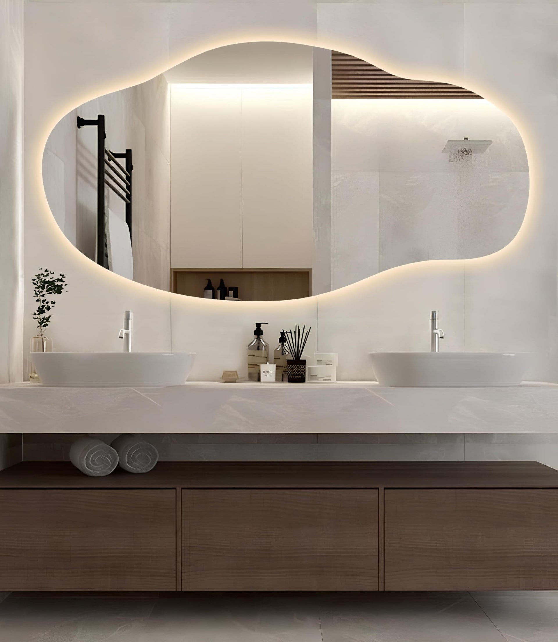 Cghome | Asymmetrical Mirror with Lights
